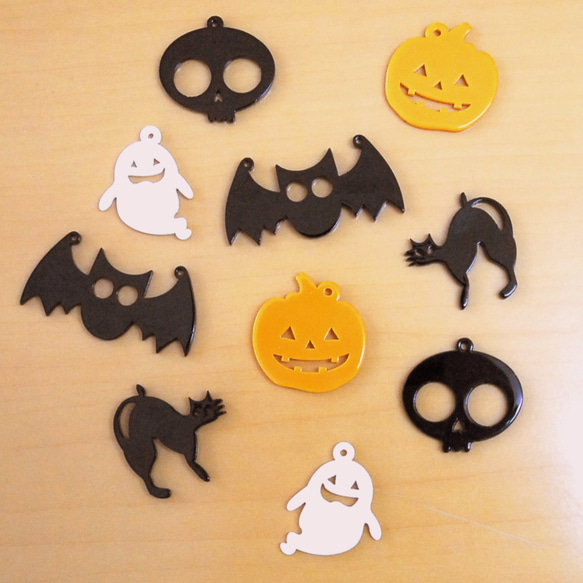 おばけ ハロウィン イラスト キャラクターの写真素材 - PIXTA