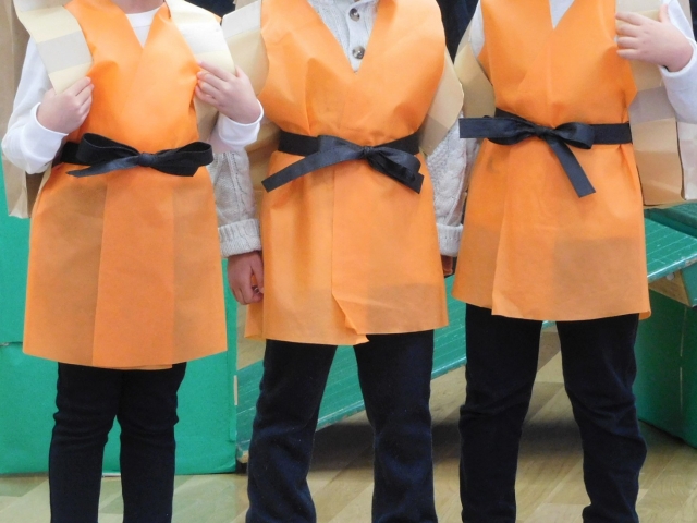 すぐできる♪ポリ袋で簡単ハロウィン衣装How to make a DIY Halloween costume using a colorplastic bag