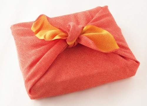 江戸テクでござる - 毎日使える和の知恵 6続・包んで結んで粋に運ぶ - 職場で使える風呂敷の結び方マイナビニュース