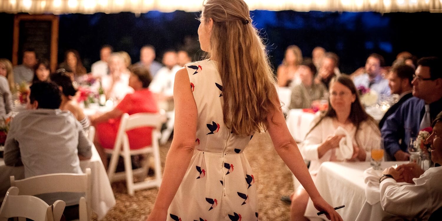 海外発！Breaking News 独身最後のパーティーで飼い犬を危険な目に遭わせた女性が婚約を破棄されるTechinsight テックインサイト 海外セレブ、国内エンタメのオンリーワンをお届けするニュースサイト