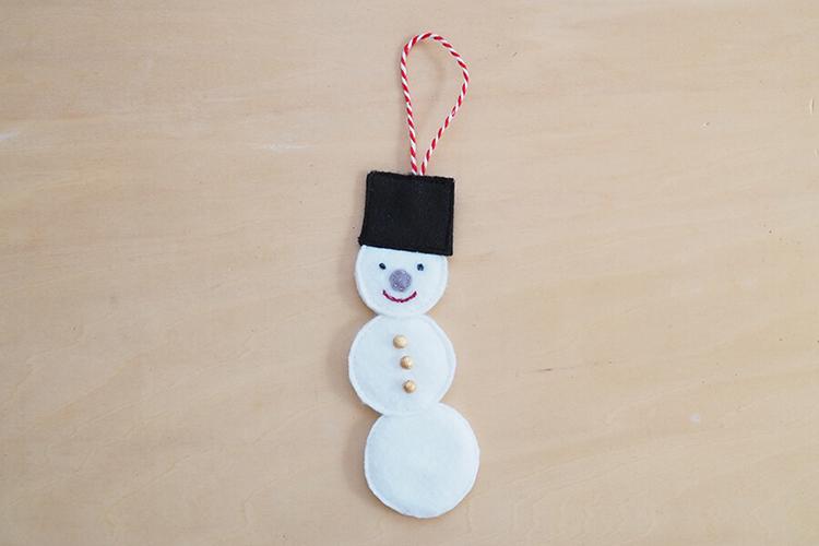 フェルト クリスマスオーナメント”雪だるま”作り方 簡単みみねこ日誌