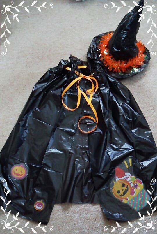 ハロウィンの飾りは折り紙と紙コップとゴミ袋があれば簡単に手作りできちゃう！ココシレル