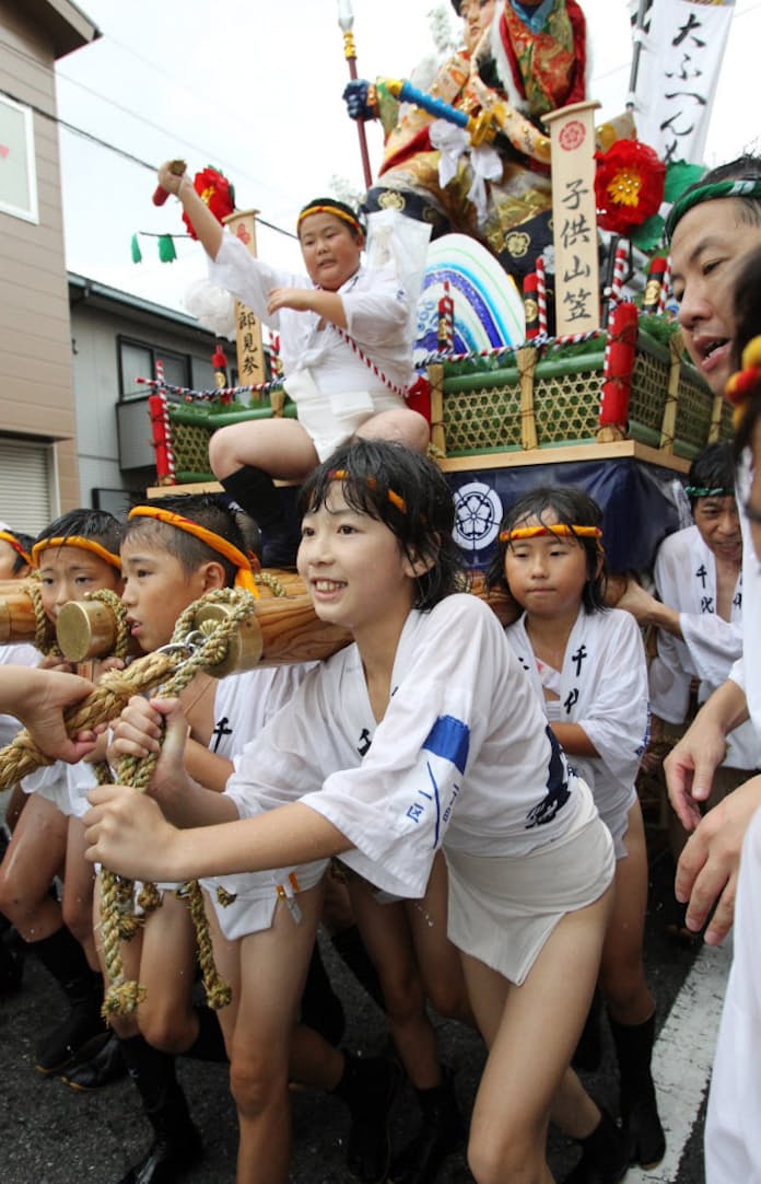 動画あり 子供たちもオイサ 博多祇園山笠 西日本新聞me
