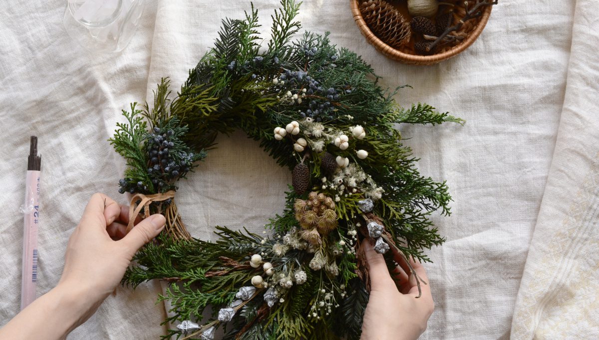 簡単！クリスマスリースの作り方１ ワイヤー編- Natural Craft のある暮らし ナチュラル クラフトのあるくらし