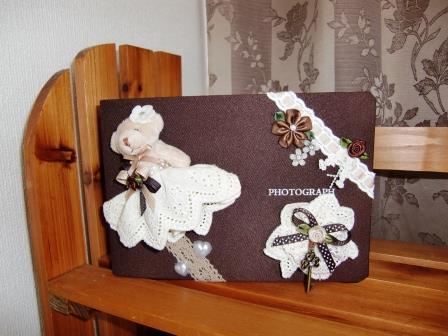 父の日.jpギフトアルバム作成サイト for THE PARENT にて「結婚してはじめての母の日、父の日に家族のアルバム を贈ろう！」キャンペーンを開始