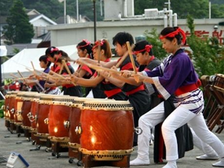 奥物部湖湖水祭 ‹ 土佐の夏が語り継ぐ祭り ‹ 連載 ‹ とさぶし
