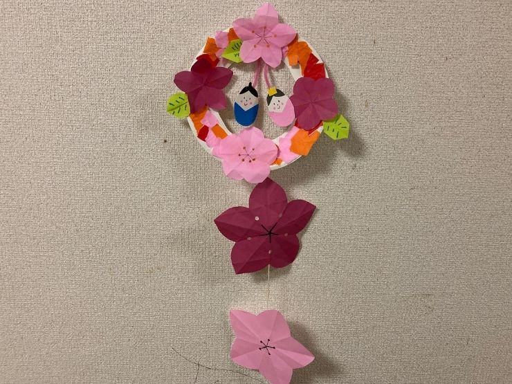 ひな祭り 刺繍 日本製 ミニ畳 パネル お雛様 雛人形 雛祭り ひな祭り ひなまつり お雛飾り ひな飾り 小さめ コンパクト おしゃれ 可愛い お祝い北欧 モダン 壁面 インテリア おうちスタジオ SNS映え 省スペース 手軽 記念撮影 プレゼント 桃の節句 敬老の日 平安雛幸作