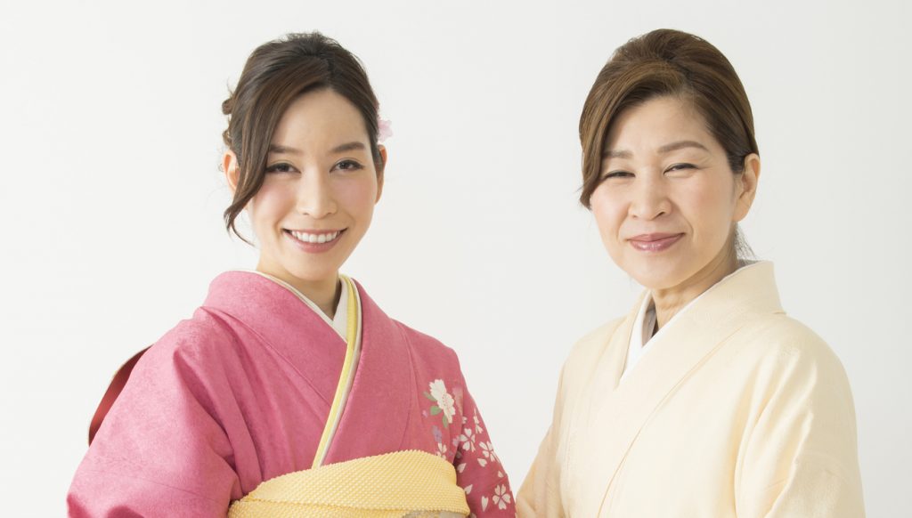 結婚式におすすめの髪型。お呼ばれマナーも確認しておこうomotte magazine from ANNIVERSAIRE記念日にまつわるマガジン