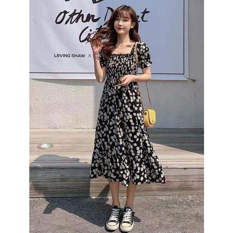 大人気すぎて殿堂入り🏆🔥 爆盛れコルセットスカート♡♡ 今季はデニムやツイード チェック柄やカーゴポケット付も登場🫶🏻💗くびれ見え×美脚にこだわった1枚を ぜひお試しくださいっ❤️‍🔥Radyレディ夏コーデSSお出かけコーデデートコーデデート服モテ