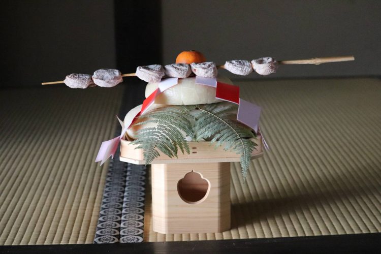 鏡餅とは？ 由来や意味、飾り方・飾る時期暮らしの歳時記All About