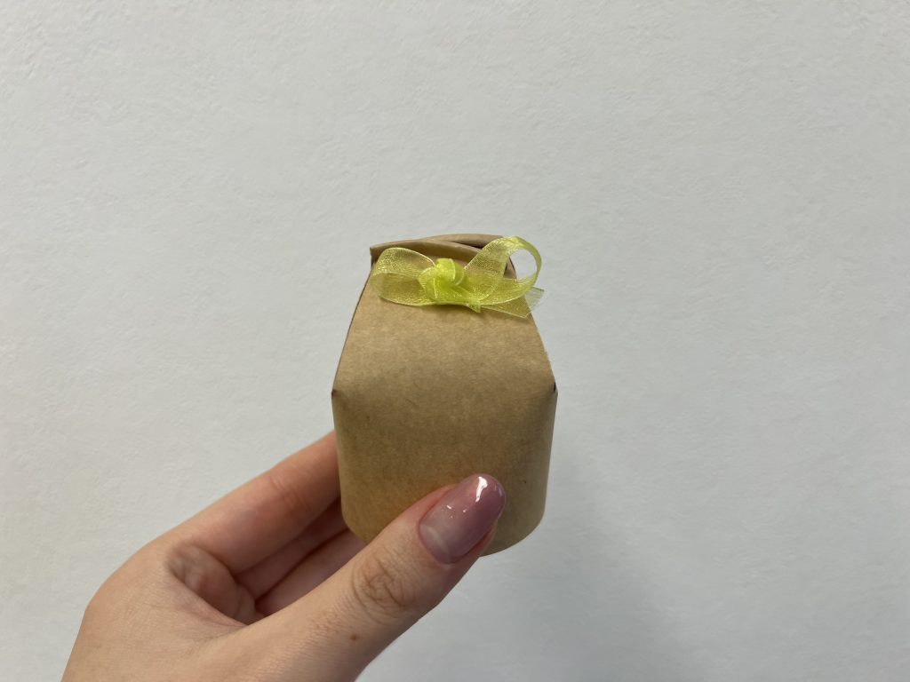 バレンタイン 友チョコにもおすすめ！透明袋の簡単ラッピング術 ５選オリジナル紙袋・包装紙・ショップ袋を小ロットで株式会社ベルベ