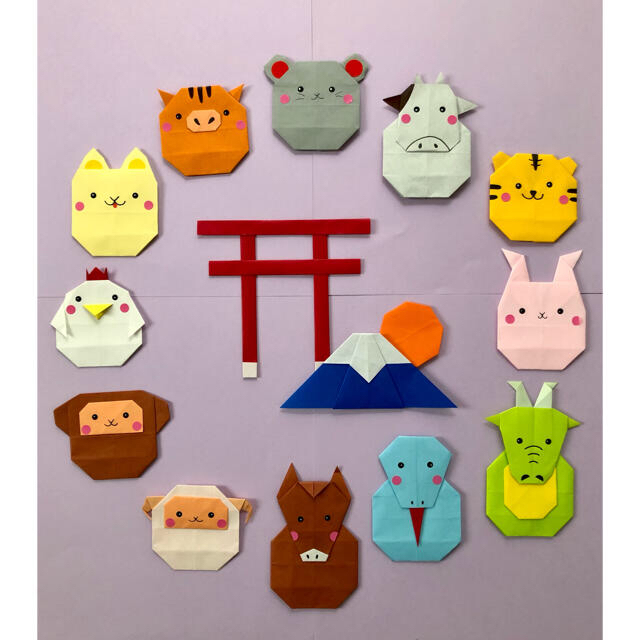 画用紙 ハンドメイド お部屋飾り お正月 壁面 壁紙 飾り 保育園 誕生日フリマアプリ ラクマ