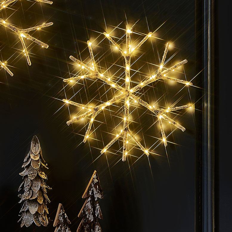 Pocochaコラボ 丸の内の「アナ雪」モニュメントに興奮！子どもの頃からディズニー大好きなライバーが登場 画像1 5 イルミネーションガイド2024-2025- ウォーカープラス