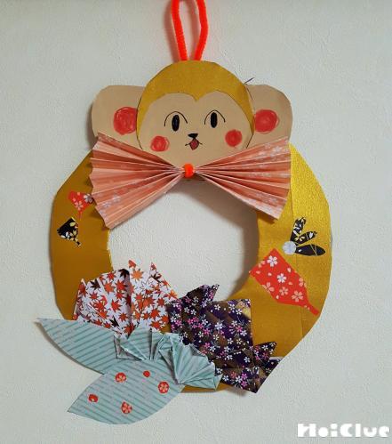 こんばんは꙳⋆ ▷ 1がつのせいさく 〜以上児さん〜 羽子板の壁面製作🎍 デカルコマニーで楽しく作ろう！ 参考にしてください𓂃𓈒𓏸* * ご覧いただきありがとうございます𓅯 ⸒⸒ 気軽にいいね♡ フォローお願いします！ ▷▷▷ @mai_kids3 ◡̈