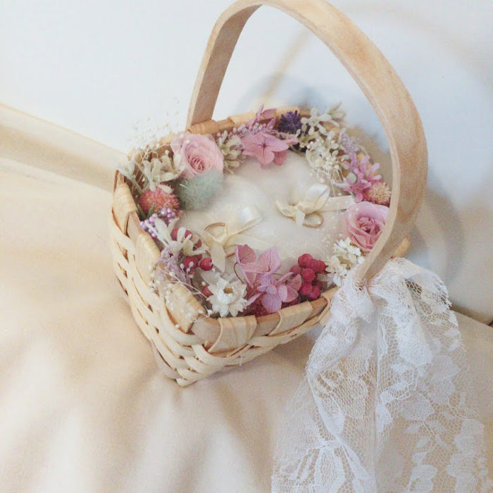 簡単！リングピローの手作り22選100均アイテムを使ったデザインアイデアもRingraph リングラフ