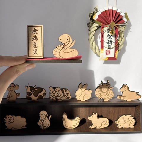 14営業日以内に発送 干支 巳 の置物へび 蛇 インテリア 飾り 木製 干支 巳 お正月 置き物 手作り108-0020北海道北見市ふるさと納税サイト「ふるなび」