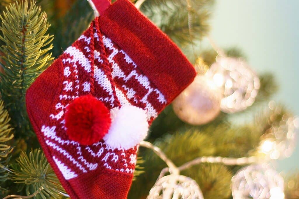 楽天市場10 9 1時59分までお得なクーポン配布中クリスマス 靴下 ソックス クリスマスソックス オーナメント くつ下 ビッグサイズ50cm 大きめ プレゼント入れ クリスマスプレゼント お菓子入れ かわいい おしゃれ クリスマス飾りオフホワイト アッシュベージュ