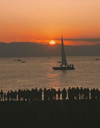 暴れん坊将軍のオープニングロケ地、三保松原の魅力🌊🗻