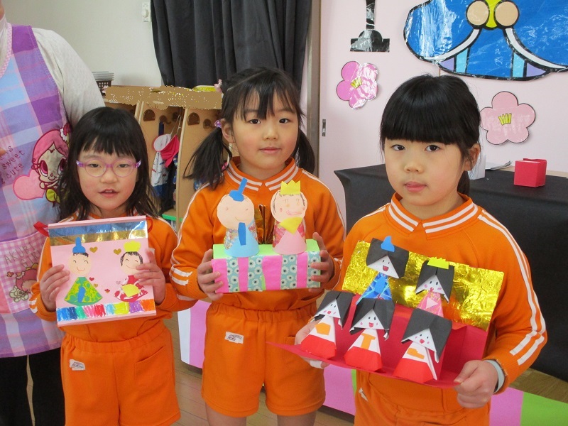 保育園でひな祭り会♪プログラムは？保育士の出し物は何が良い？ - 保育・看護で働く人を応援するメディア お役立ちコラムキララサポート