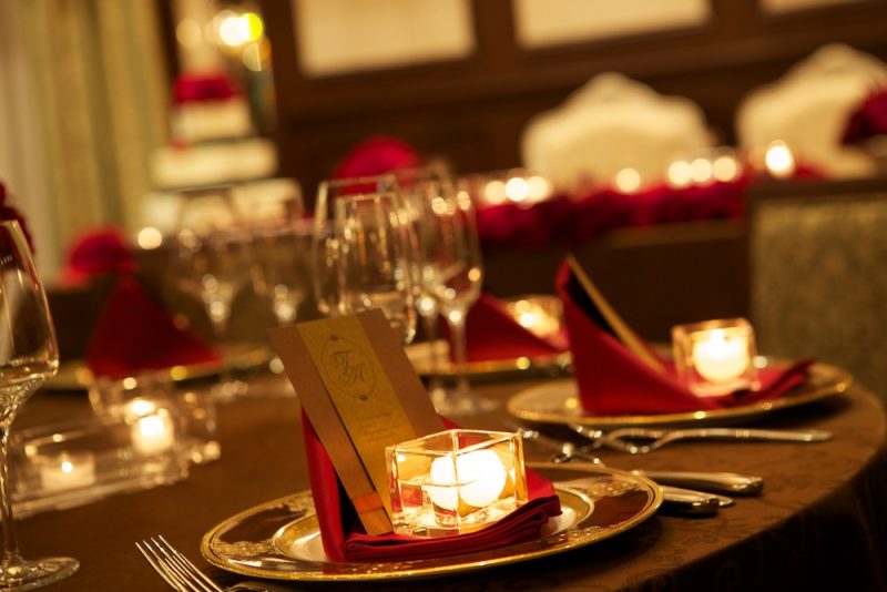 クリスマスウェディングをオシャレに♡ナチュラル＆ラスティックな結婚式アイデア集アツメル結婚式レシピ 買える結婚式アイテム WeddingMart ウェディングマート