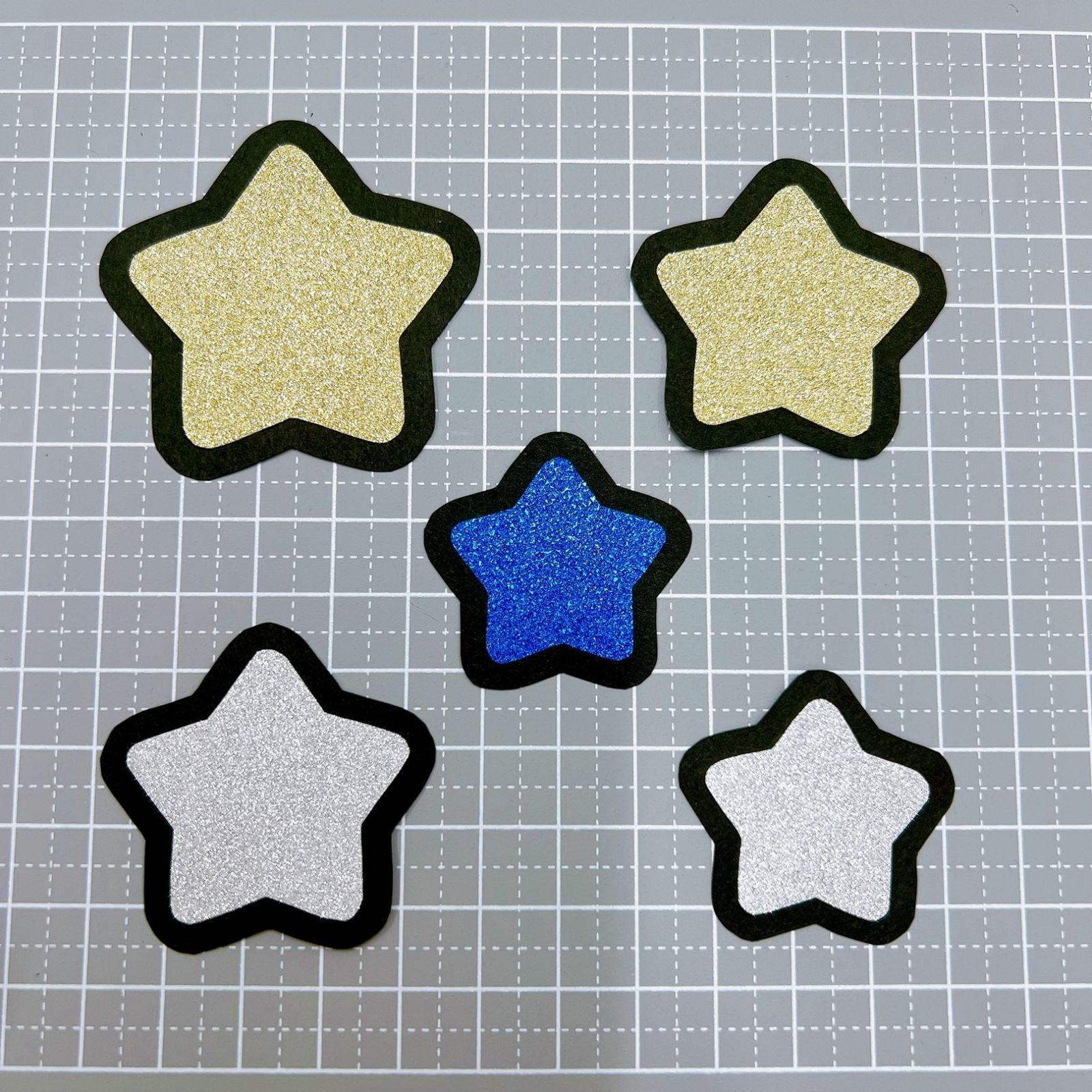 切り文字星サイズ：3L うちわ最大サイズ素材：カッティングシート - もじパラ公式通販ショップコンサート応援うちわ文字シール専門店