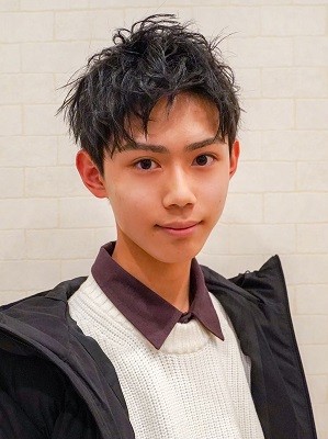 クリスマス・成人式向けのオススメパーマ大阪南森町,天満宮,天神橋の理容室メンズフィール＜夜22時まで営業＞