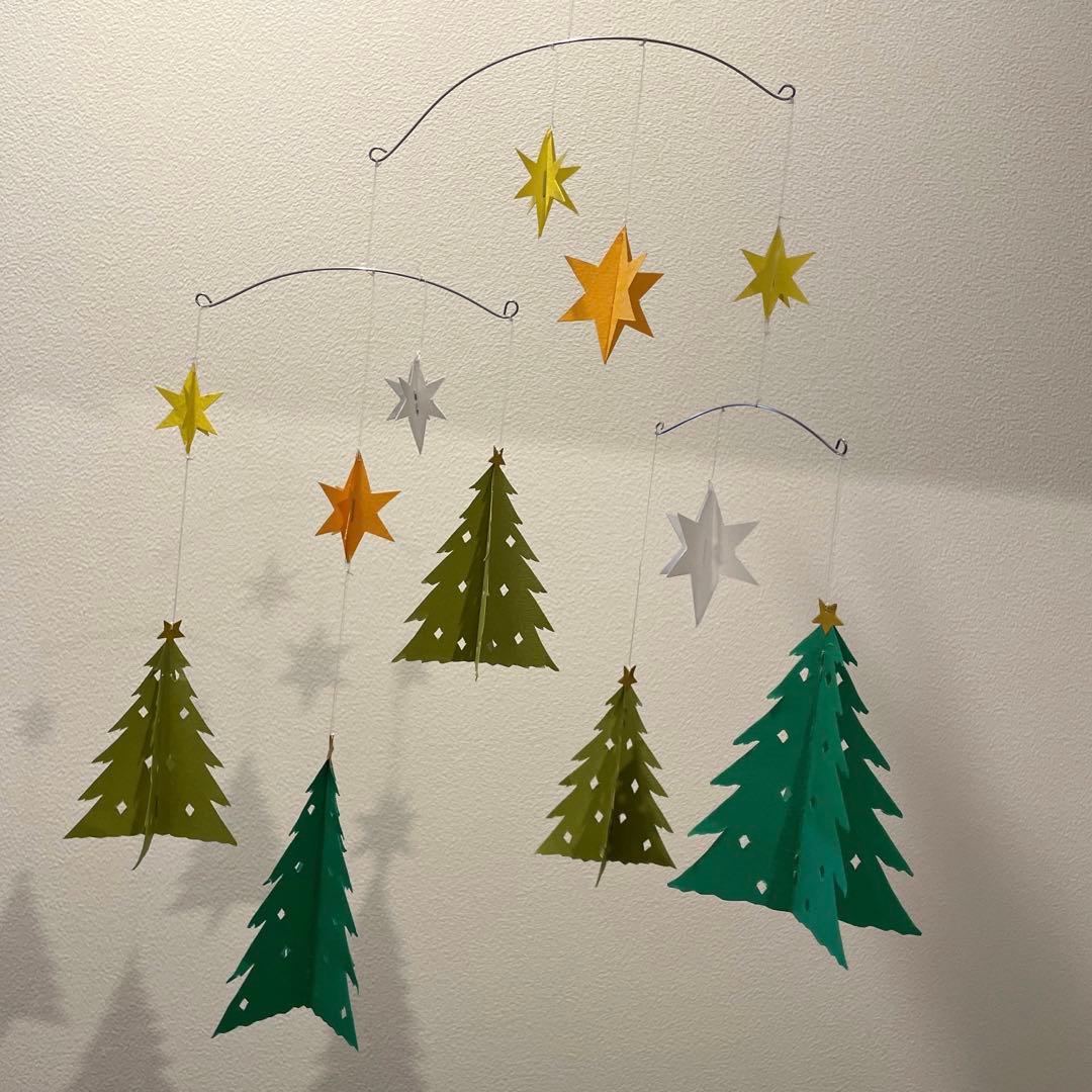 モビール - クリスマス・ツリー green-iichi 日々の暮らしを心地よくするハンドメイドやアンティークのマーケットプレイス