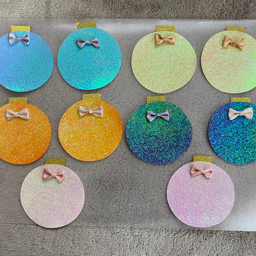 クリスマス製作 ↟𖥧 つるし飾りには紙テープがおすすめです◡̈ お子様でもパーツの飾り付けがしやすく、つるした時にくるくる裏返しにならない✧*------------------------イロドリ用紙店アイテムのご購入は 楽天またはminneより↟𖤥 ▷▷@irodoriyoshiten