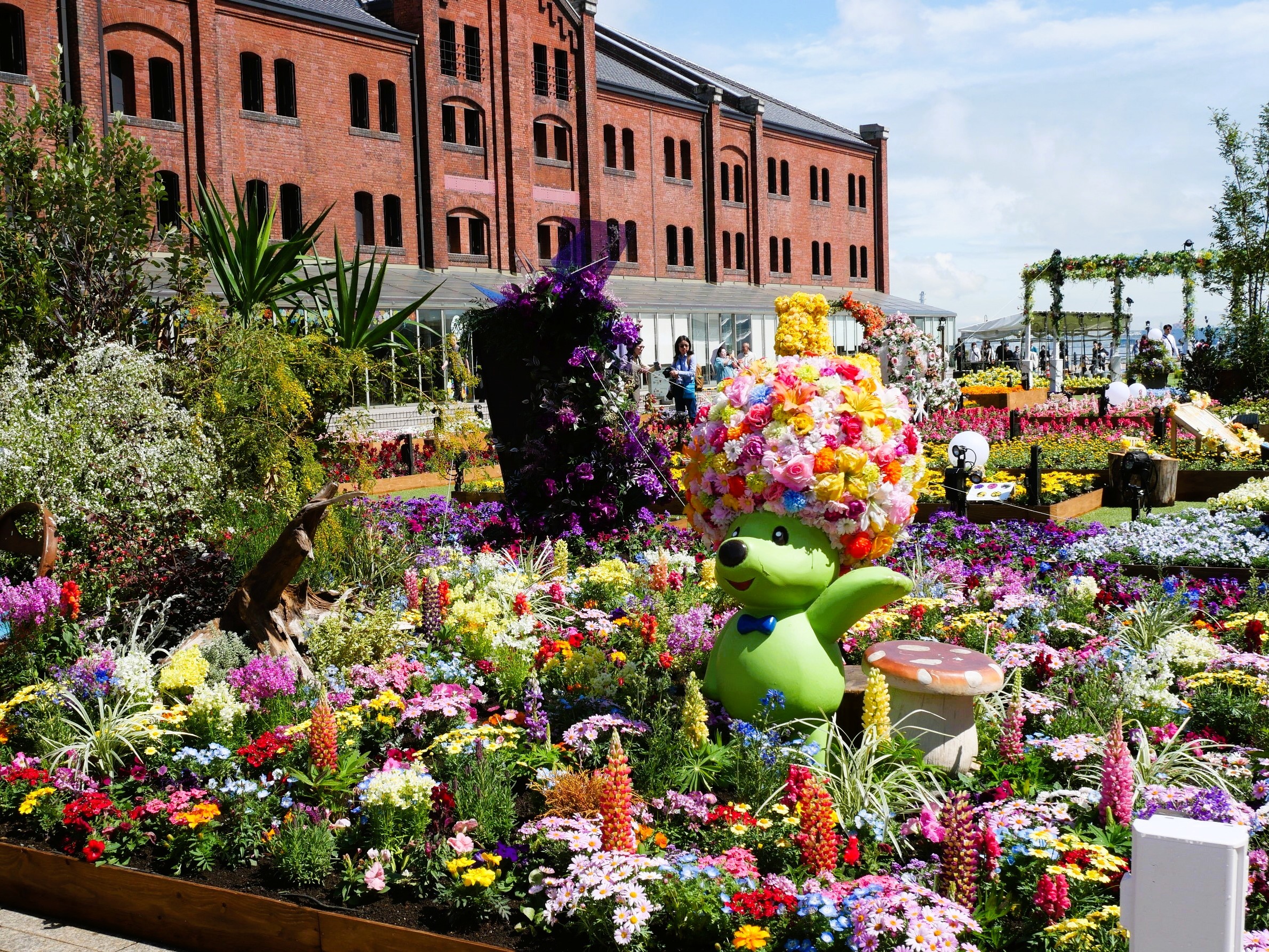 フラワーガーデン泉「オリーブフェア」4月下旬まで開催中-みんなの趣味の園芸