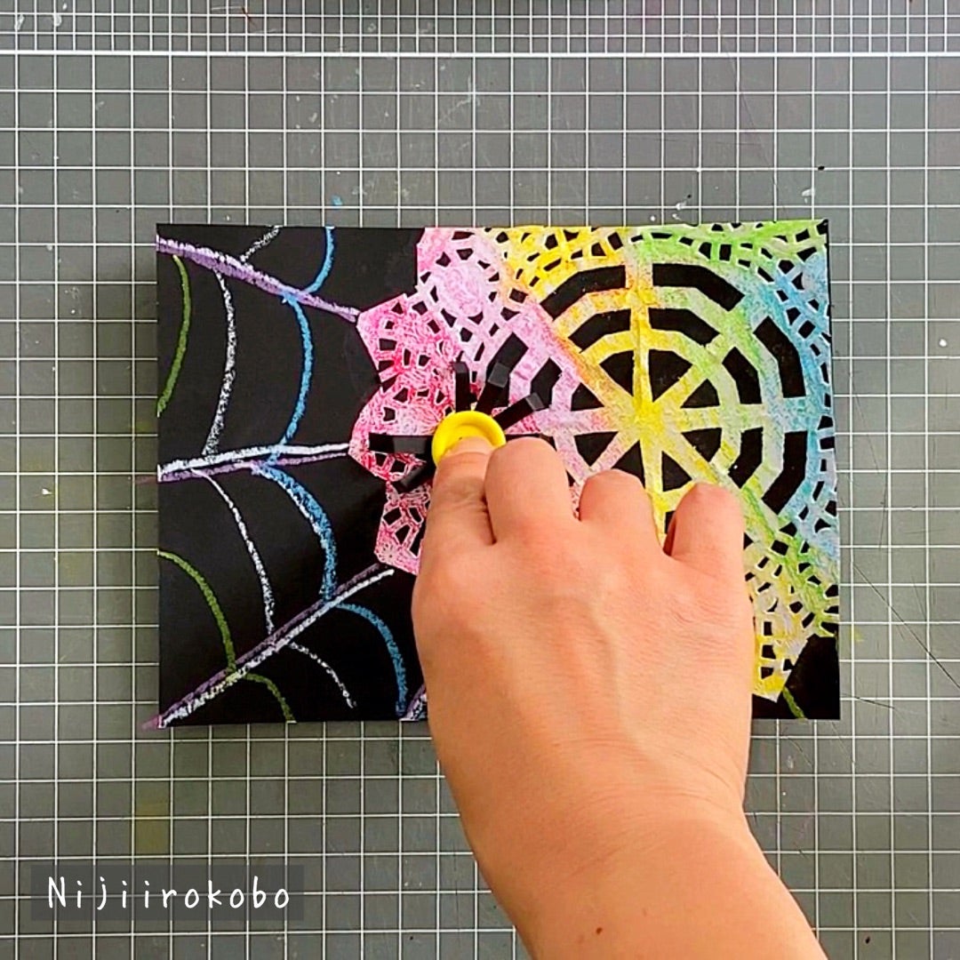 切り絵原画・蜘蛛の巣 額なし、15角- 切り絵の工房 - BOOTH