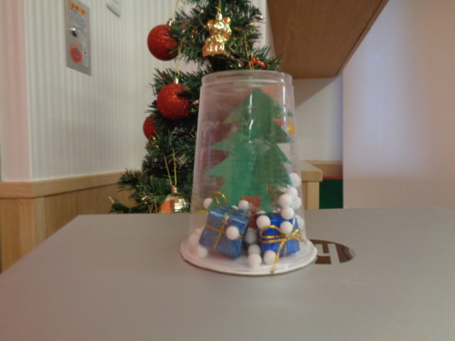 超簡単！知育にもなる⁉️ スノードームが可愛すぎ💖🎄クリスマスにこどもと作ろう♪ - YouTube