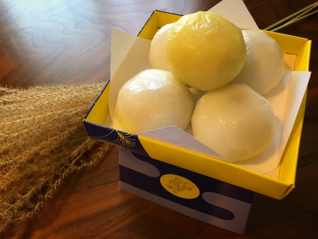 無料テンプレート お月見団子と三方の簡単な作り方！由来や、一緒に飾る可愛いイラストポスターもARCH DAYS