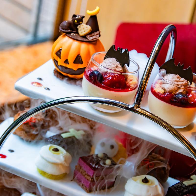 ミステリアスなノワール 黒 がテーマのスイーツ＆セイボリーが勢ぞろい「ハロウィン ノワール アフタヌーンティー」を期間限定で提供グランドハイアット 東京のプレスリリース