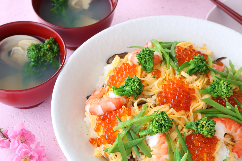 ひなまつり ちらし寿司の具材にも意味が？菱餅はなぜ３色？「行事食」に込められた意味をマナー講師が解説！HugKum はぐくむ