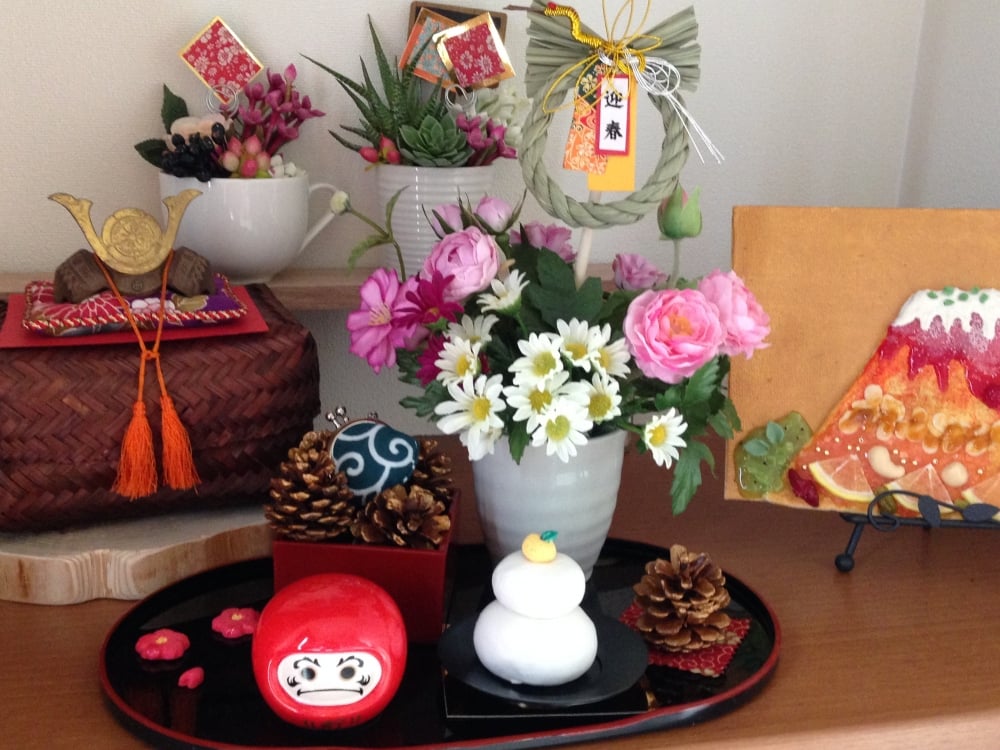 ダイソー DaisoJapanon Instagram: “まとめるだけ！簡単に作れるお正月飾り♪ 4997642125467 南天4997642125450 祝い笹 4997642125559 ショート若松 一本4997642125429 椿 4997642125474うめもどき ピンク、パープル、ホワイト”