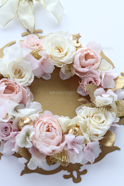 クリスマスリースホワイトピンク CM935-B Atelier Eフラワーギフト専門店商品詳細