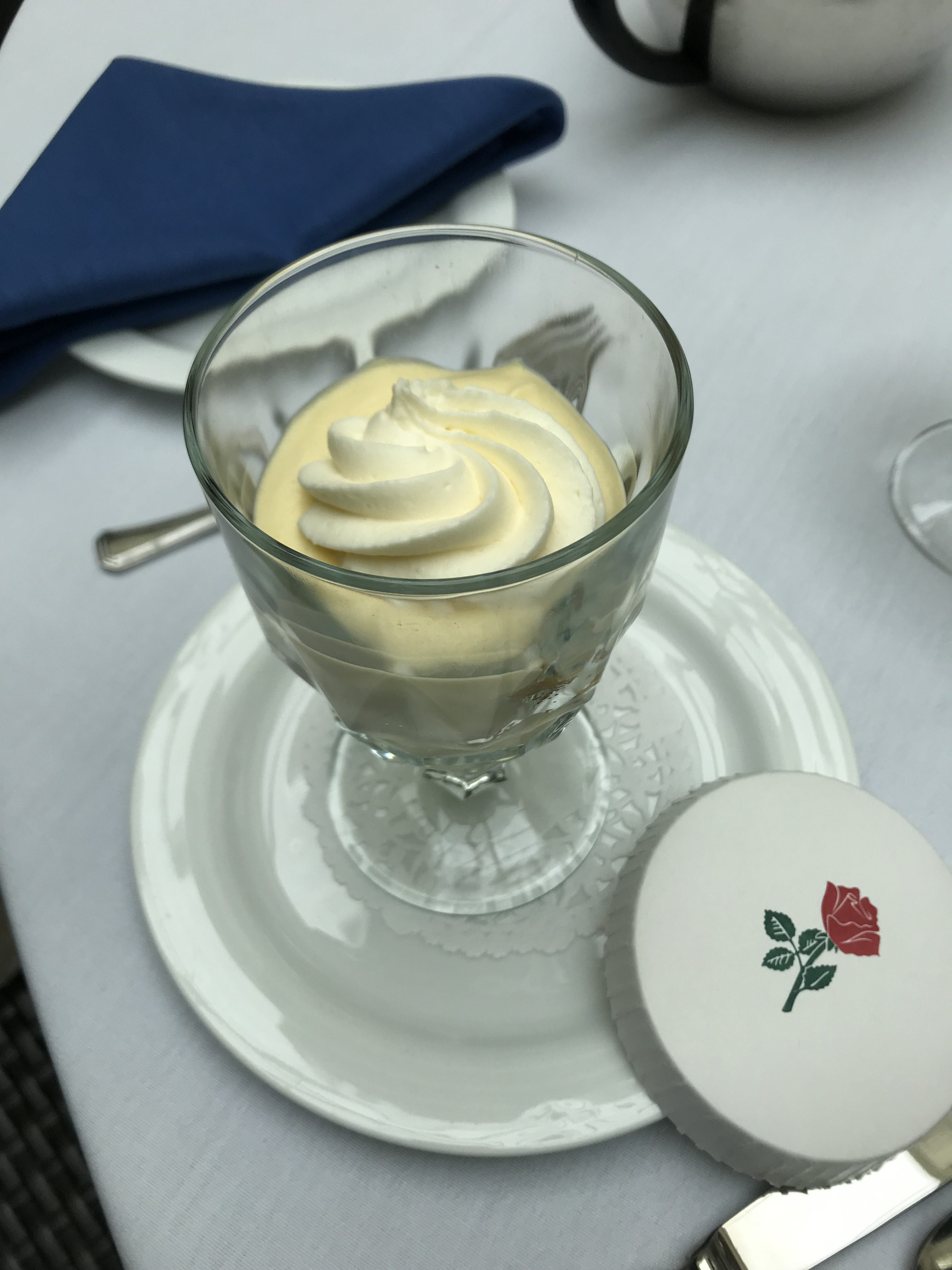 バンクーバーから日帰り旅行！ブッチャートガーデンでアフタヌーンティーしろちゃんの海外メモ