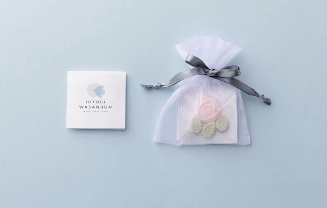 楽天市場 プチギフト 送料無料 プチギフト ラッピングキット ロータスセット ニュアンセススクエア ミルクチャイ50名様分 プチギフト 退職お菓子 DIYセットお礼 お返し 歓送迎会 結婚式 二次会 披露宴 P☆パーティ 景品 大量 個包装 ありがとう☆退職: PIARY