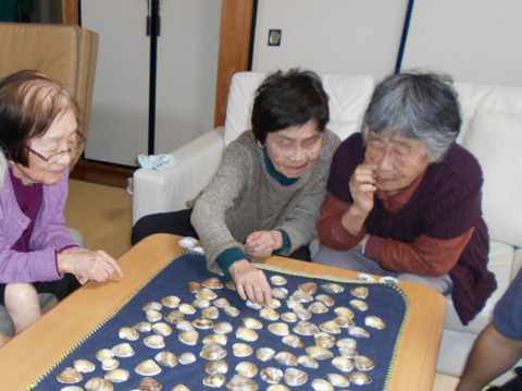 3月3日ひな祭りレクリエーションを楽しみました