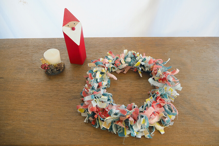 布リース*うさみみ クリスマスグレー* 布で作るクリスマスリース パフリース の作り方 ハギレ
