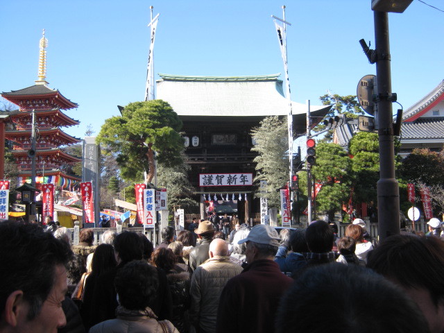 高幡不動尊の初詣2025はいつまで？屋台出店期間や混雑状況、駐車場情報も！おかゆブログ