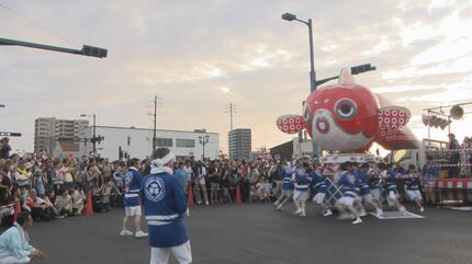 2024 8 13柳井金魚ちょうちん祭り総合司会 を務めました🔥柳井が1番熱い夏。世代を超えた多くの人の熱さが結集し形となっていく様を、メンバーの一員として間近で見守ることができて幸せでした！ お天気にも恵まれて約8万6千のご来場があり、笑顔溢れる1日となり