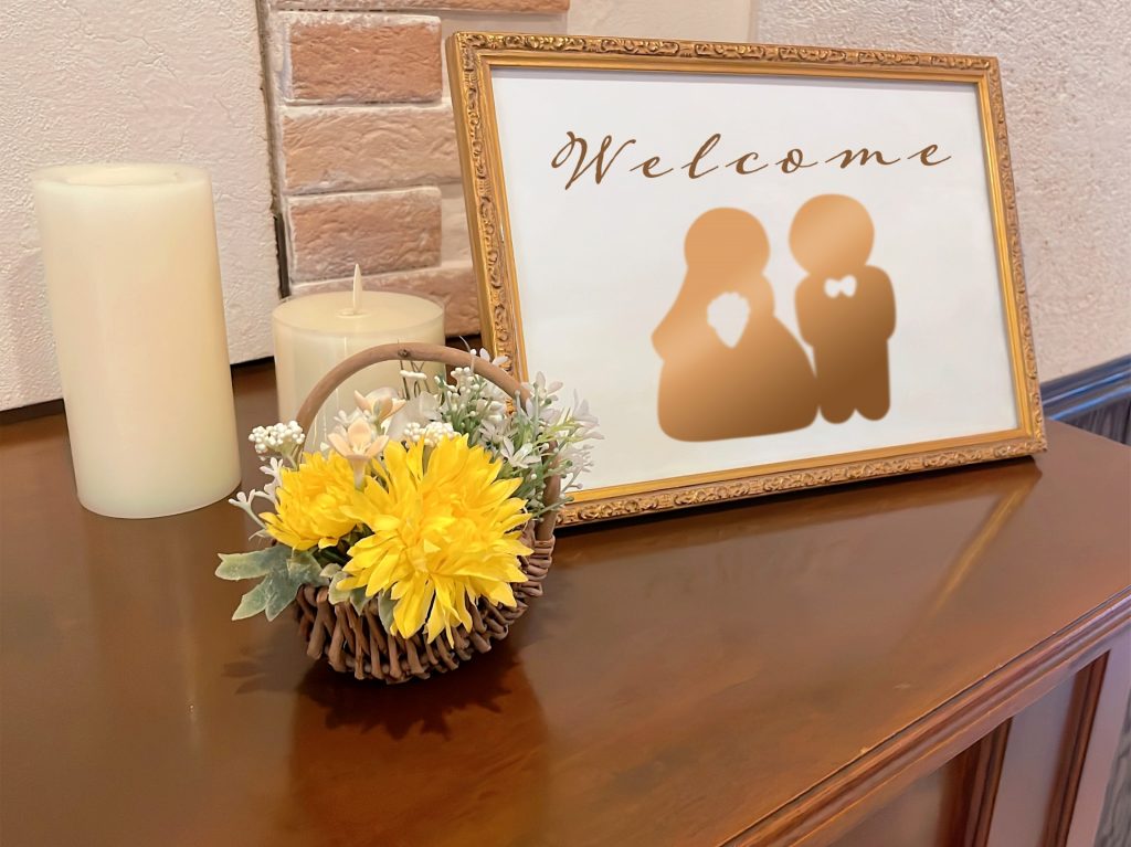 結婚式にウェルカムボードはいらない？！飾る意味や不要に感じる理由とはアツメル結婚式レシピ 買える結婚式アイテム WeddingMart ウェディングマート