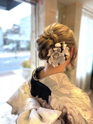 ミディアムさん必見 12種類の振袖向け髪型から似合わせを叶えよう！振袖コラム岡山・香川最大の振袖レンタル・購入の林屋