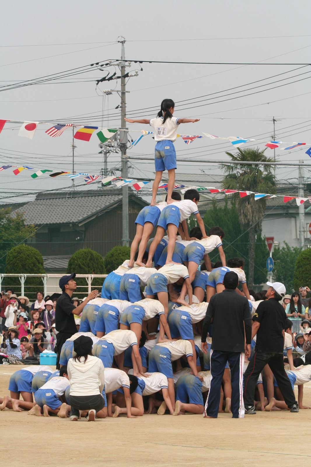 ニュースがわかるＡtoＺ 組み体操「高層化」で事故多発東京すくすく