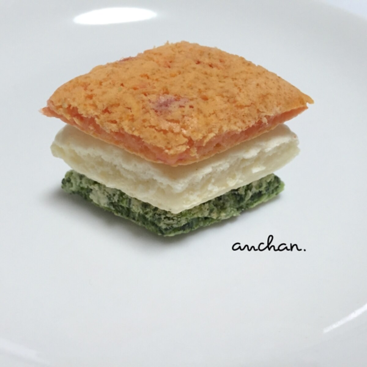 ひな祭り ひしもち色のミニ蒸しパン