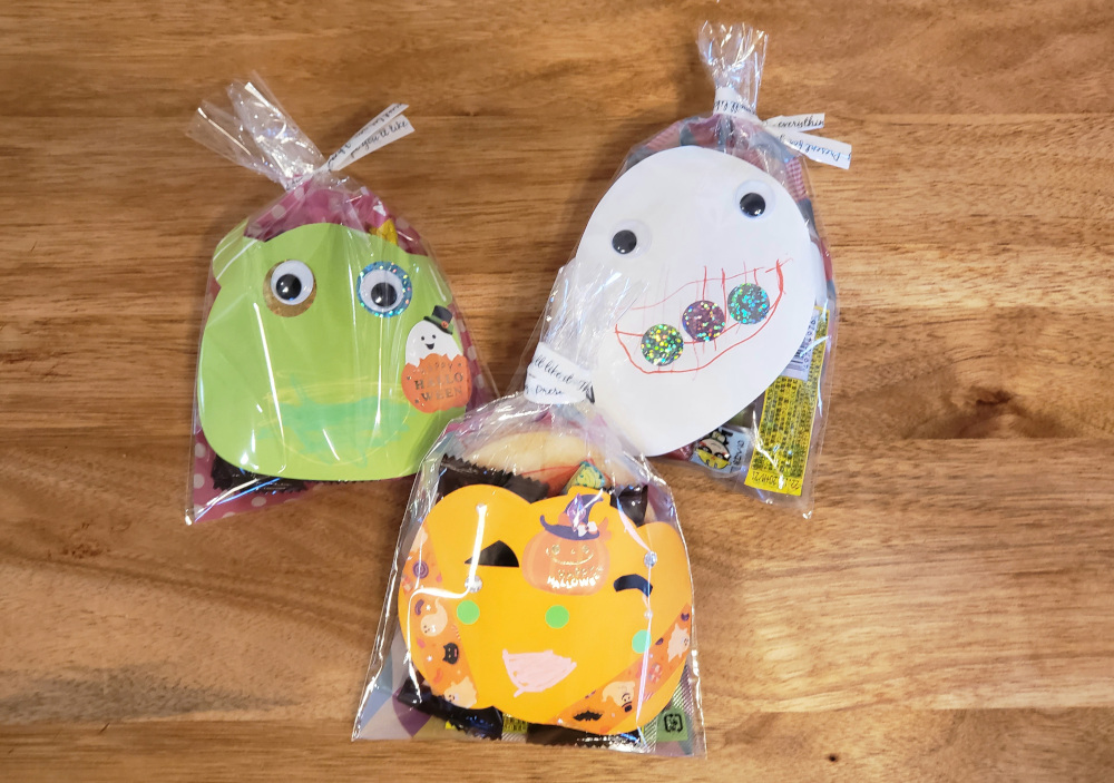 Amazon.co.jp: 製作キット ハロウィン製作 かぼちゃ2 幼稚園 保育園 壁面飾り 高齢者施設 : おもちゃ