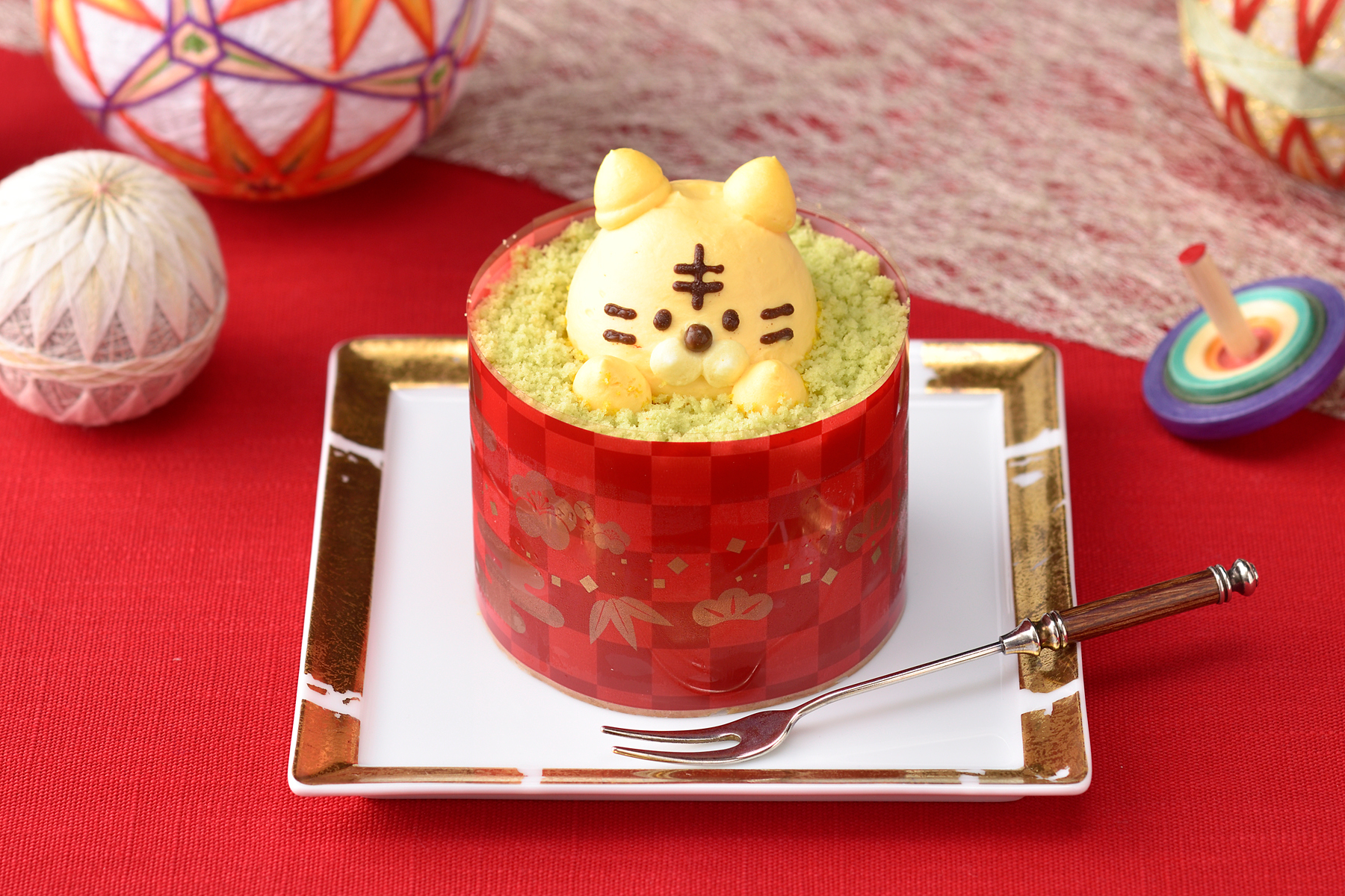 ま コージーコーナーの「スイーツおせち」が色鮮やかでお正月っぽいので自宅用にも手土産にもおすすめ @kun_maa -ま ぷるんにー！ พรุ่งนี้