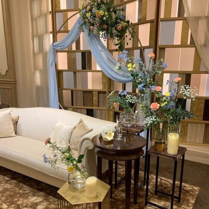 式、正方形のアーチ、庭のアーチ、裏庭、芝生、パティオ、庭、パティオ、結婚式の装飾