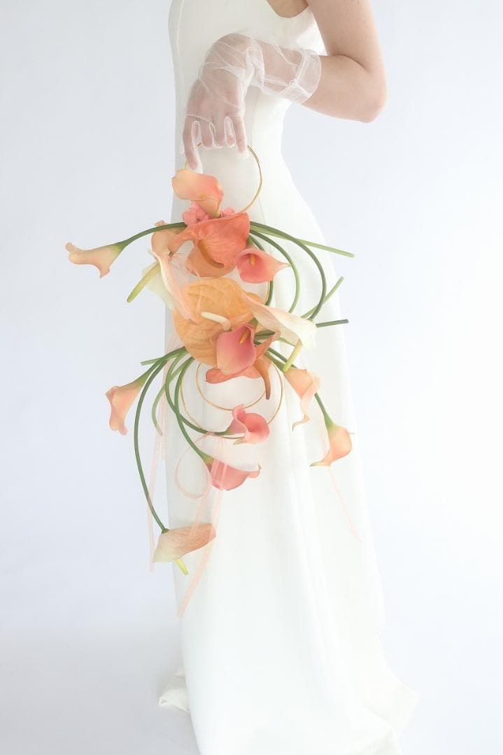 リースブーケ ウェディングブーケ オリーブ プルメリア ダリア 白「愛は永遠に続く」 ブライダルブーケ ウエディングブーケ 造花 結婚式 ブライダルブーケ+新郎ブートニアセット ２点セット 前撮り 送料無料 造花ブーケ フォトウェディング 海外ウェディング リングブーケ